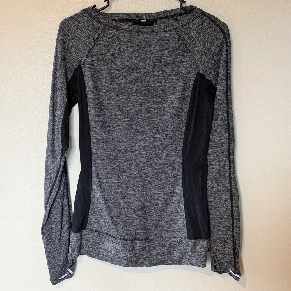 Lululemon Heathered Grey Long Sleeve Athletic Top 6